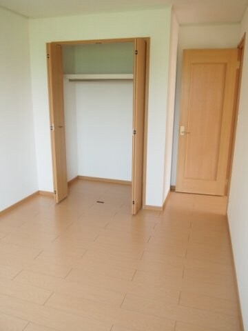 物件内観写真6　(収納があります)