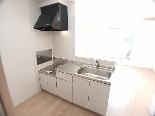 物件内観写真3　(キッチンでお料理をお楽しみください)