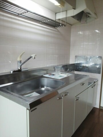 物件内観写真4　(使いやすいキッチンです)