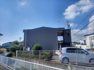 レオパレスアワラ外観写真