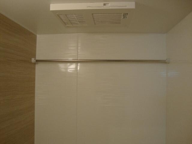 物件内観写真13　(浴室乾燥機)