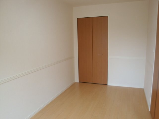 物件内観写真5　(洋室)