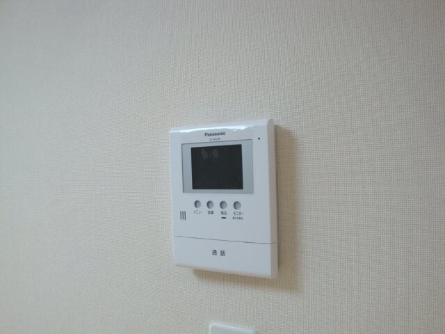 物件内観写真12　(カメラ付インターホン)