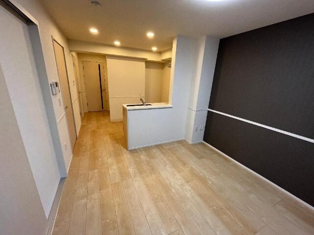 物件内観写真4　(リビング)