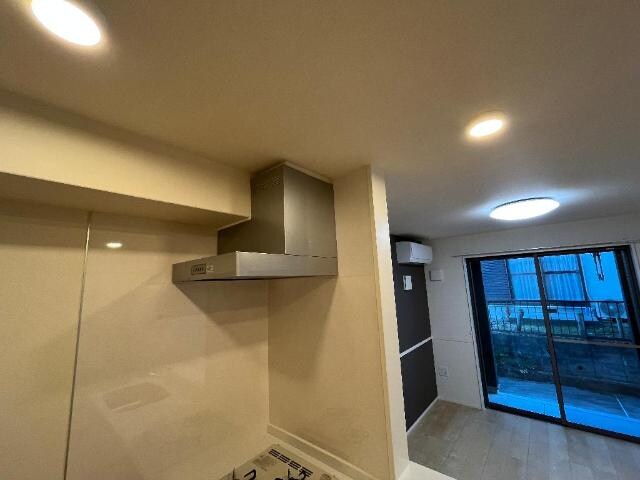 物件内観写真6　(レンジフード)