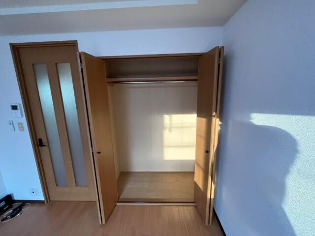 物件内観写真6　(クローゼット)