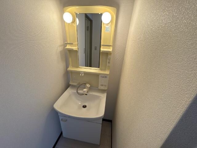 物件内観写真6　(洗面)