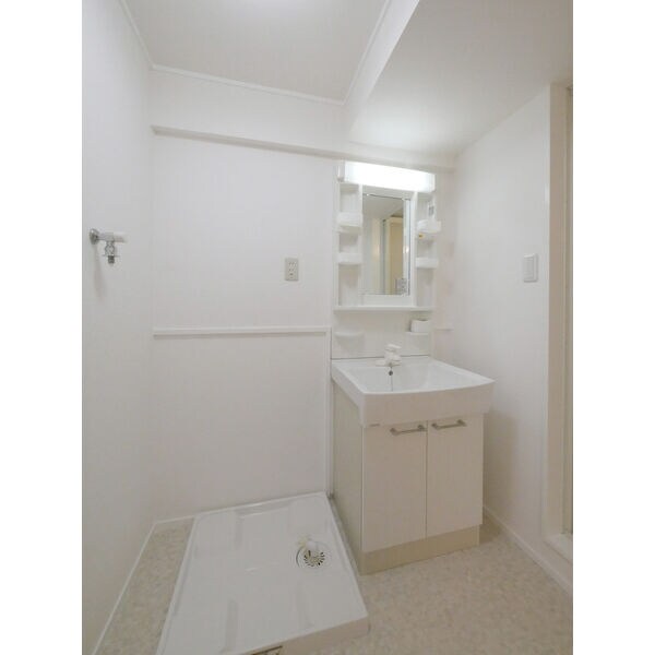 物件内観写真8　(室内写真は別部屋の写真です。)