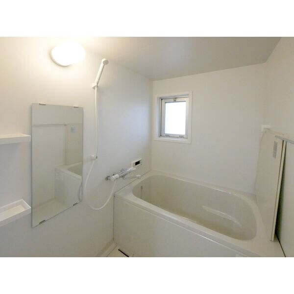 物件内観写真9　(室内写真は別部屋の写真です。)