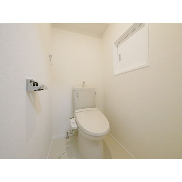 物件内観写真10　(室内写真は別部屋の写真です。)