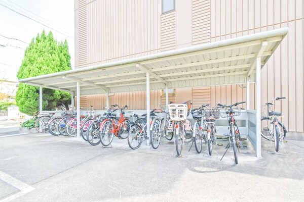 建物設備(自転車置場)