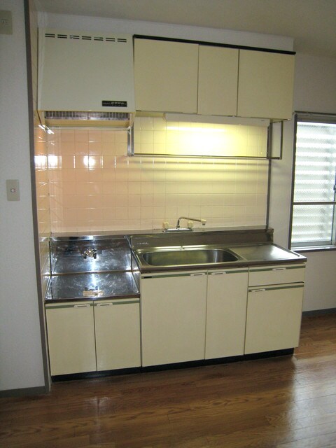 物件内観写真4　(現況と相違する場合は現況を優先します。)