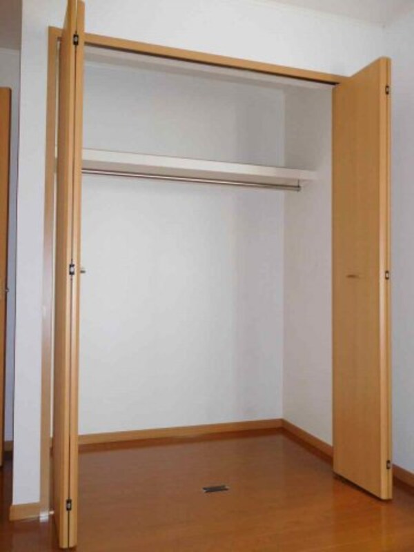収納(こまごまとしたものを収納できそうですね)