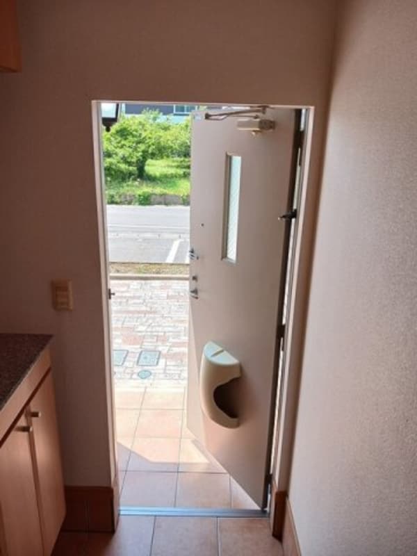 玄関(明るい玄関です)