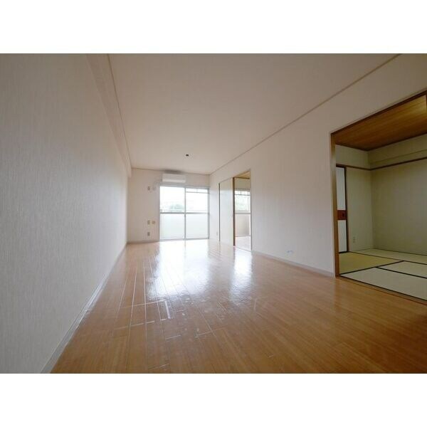 居室(室内写真は別部屋の写真です。)