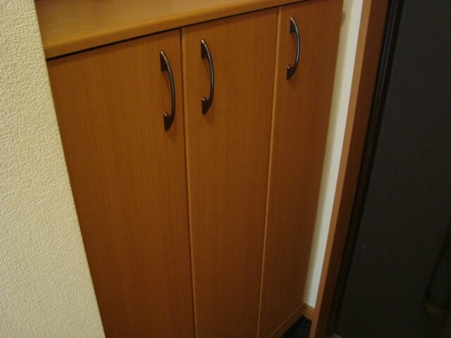 物件内観写真16　(下駄箱)