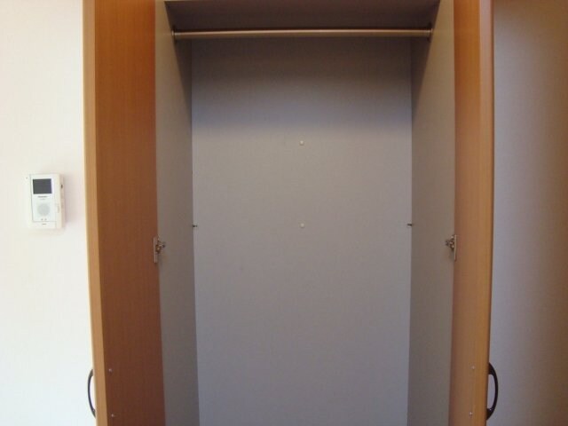 物件内観写真20　(リビング収納)