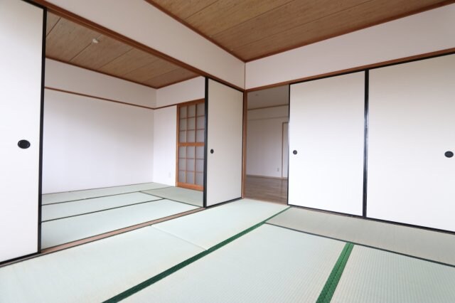 物件内観写真4　(※別部屋のお写真で、現況優先と致します。)