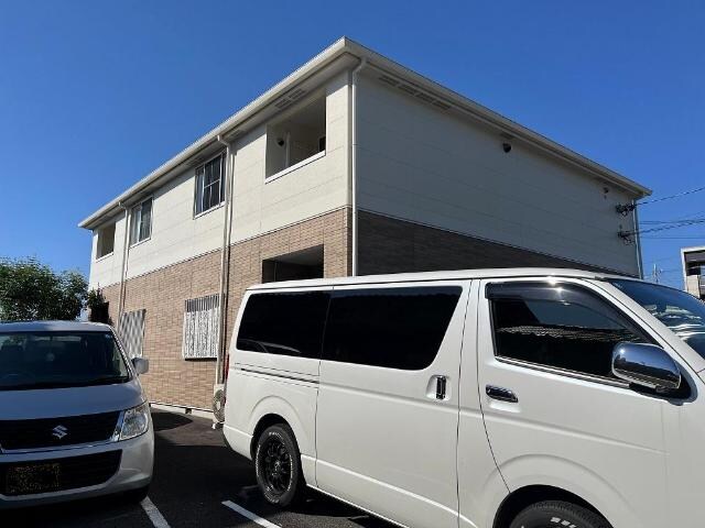 物件外観写真2　(外観写真（昼）)