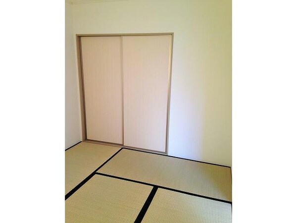 和室(室内写真は別部屋の写真です。)