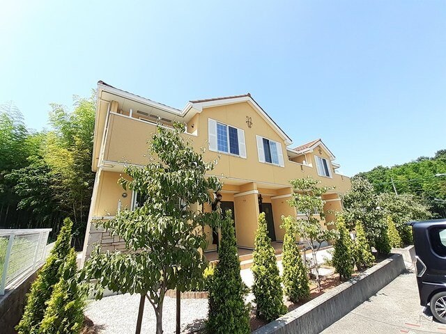 物件外観写真1　(外観も気になるポイント)