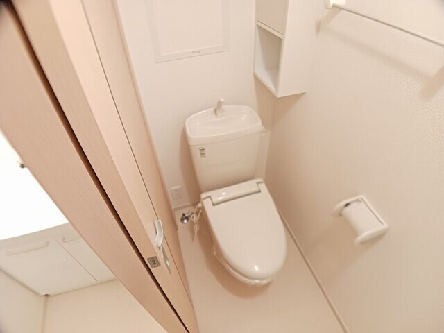 物件内観写真7　(清潔感のあるトイレです)