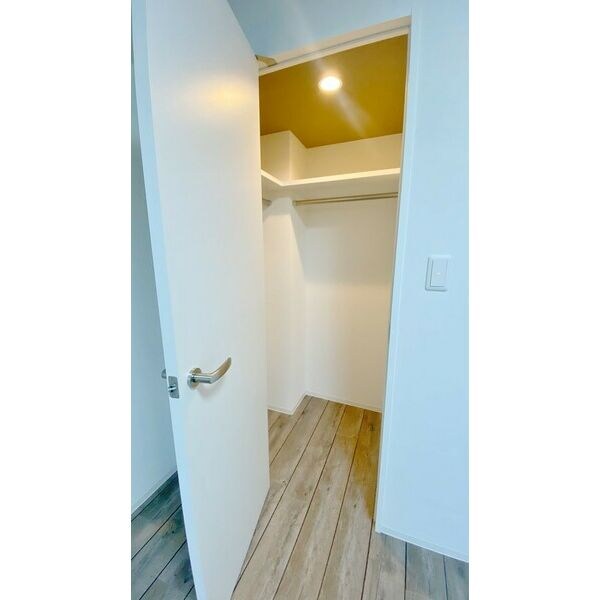 物件内観写真16　(クローゼット)