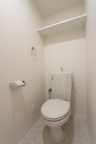 物件内観写真10　(※同室タイプの画像です。内装の色などが異なる場合があります。)