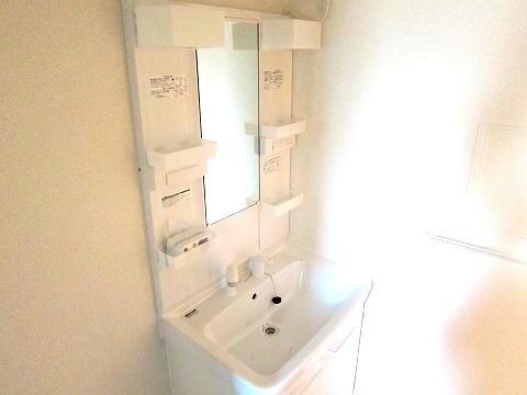 物件内観写真9　(室内写真は別部屋の写真です。)