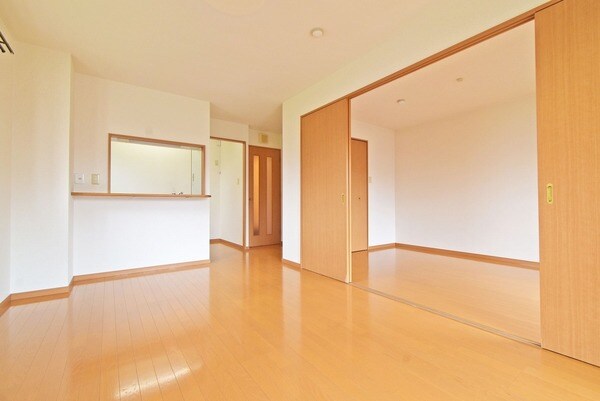 居室(別タイプ参考写真)