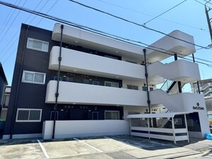 マルサンマンション外観写真