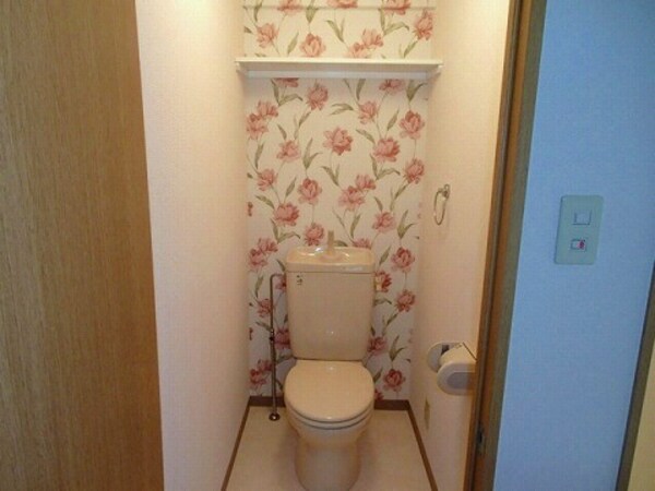 トイレ(室内写真は別部屋の写真です。)