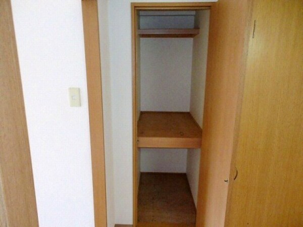 収納(室内写真は別部屋の写真です。)
