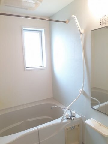 浴室(お風呂で日々の疲れを落としましょう)