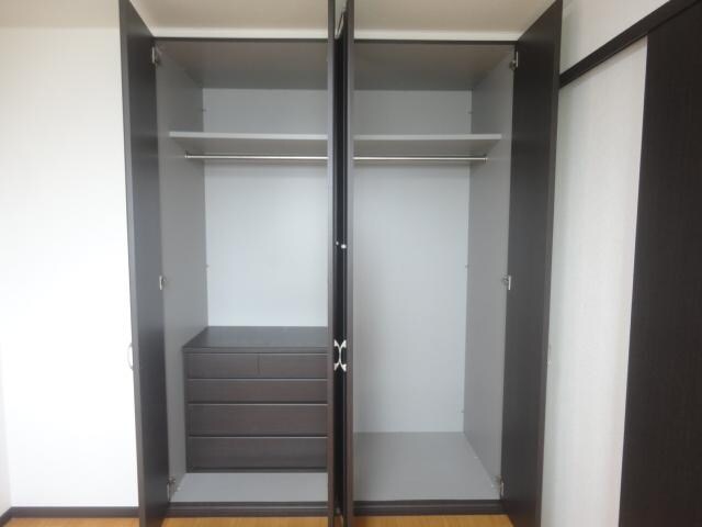 物件内観写真16　(クローゼット)