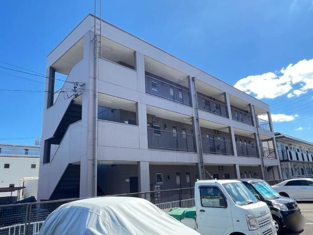 物件外観写真2　(外観写真（昼）)