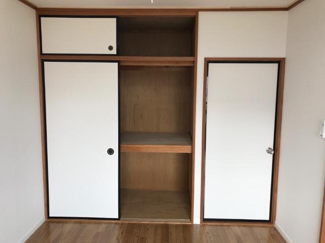 物件内観写真13　(収納)