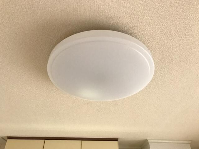物件内観写真18　(照明器具)
