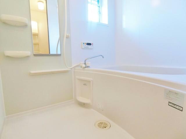 物件内観写真7　(室内写真は別部屋の写真です。)