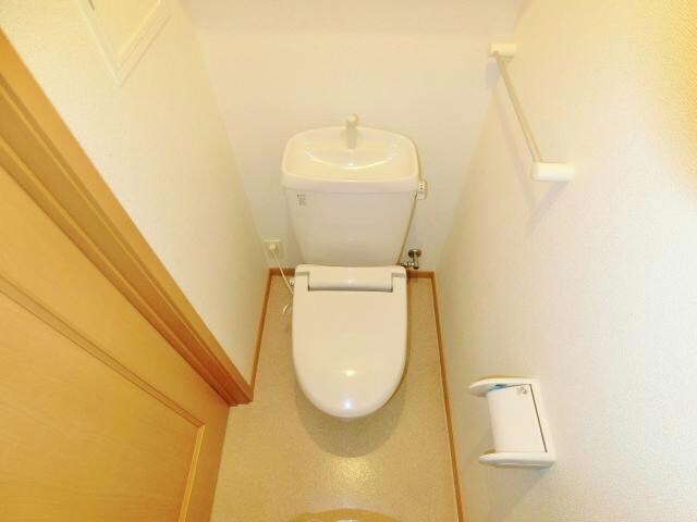 物件内観写真9　(室内写真は別部屋の写真です。)