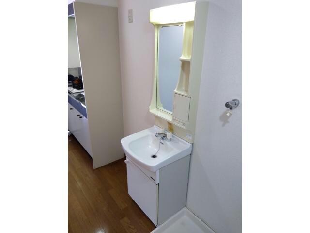 物件内観写真5　(写真、間取図面などが現況と異なる場合は現況優先となります。)