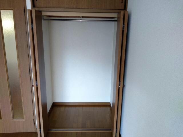 物件内観写真8　(写真、間取図面などが現況と異なる場合は現況優先となります。)