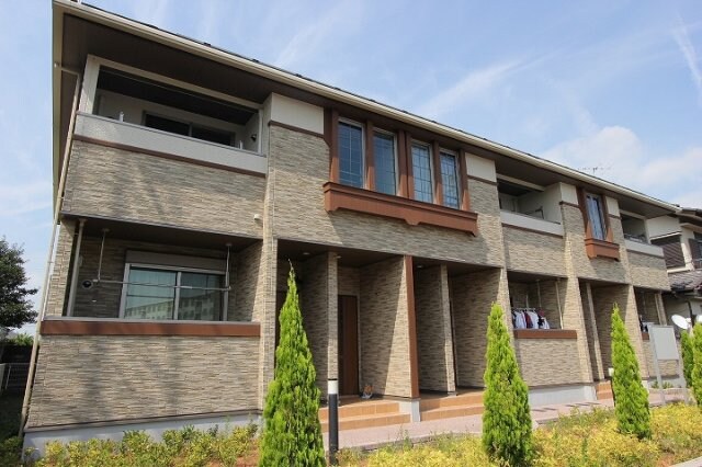 物件外観写真1　(物件の外観です)