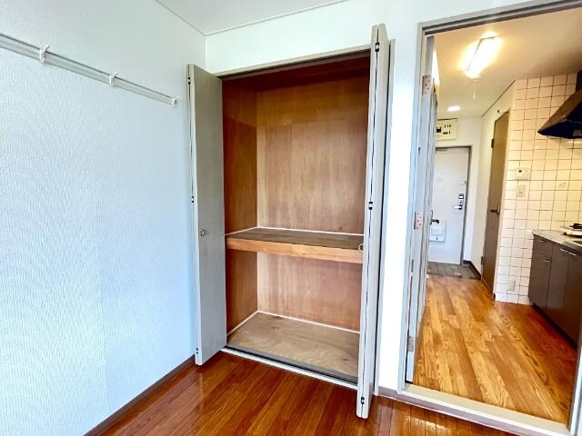 物件内観写真14　(収納)