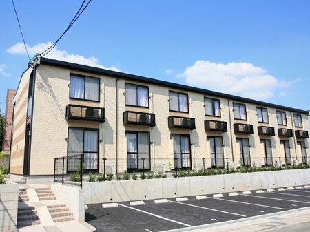 レオパレスたちばな外観写真