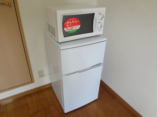 その他(冷蔵庫にレンジもついています。)