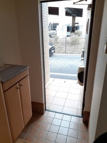 物件内観写真4　(玄関です)