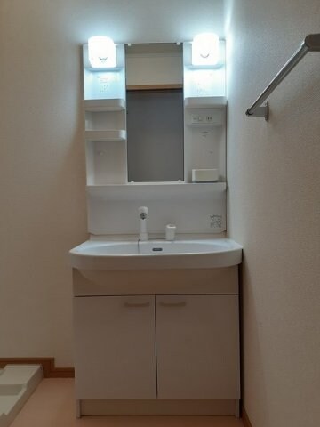 物件内観写真7　(洗面所です)