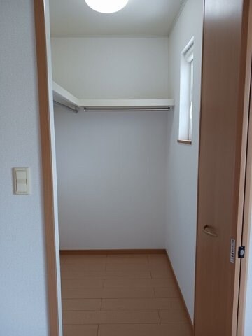 物件内観写真9　(大きなものも収納できそうです)