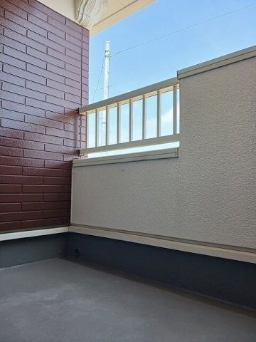 物件内観写真10　(バルコニー付きです)